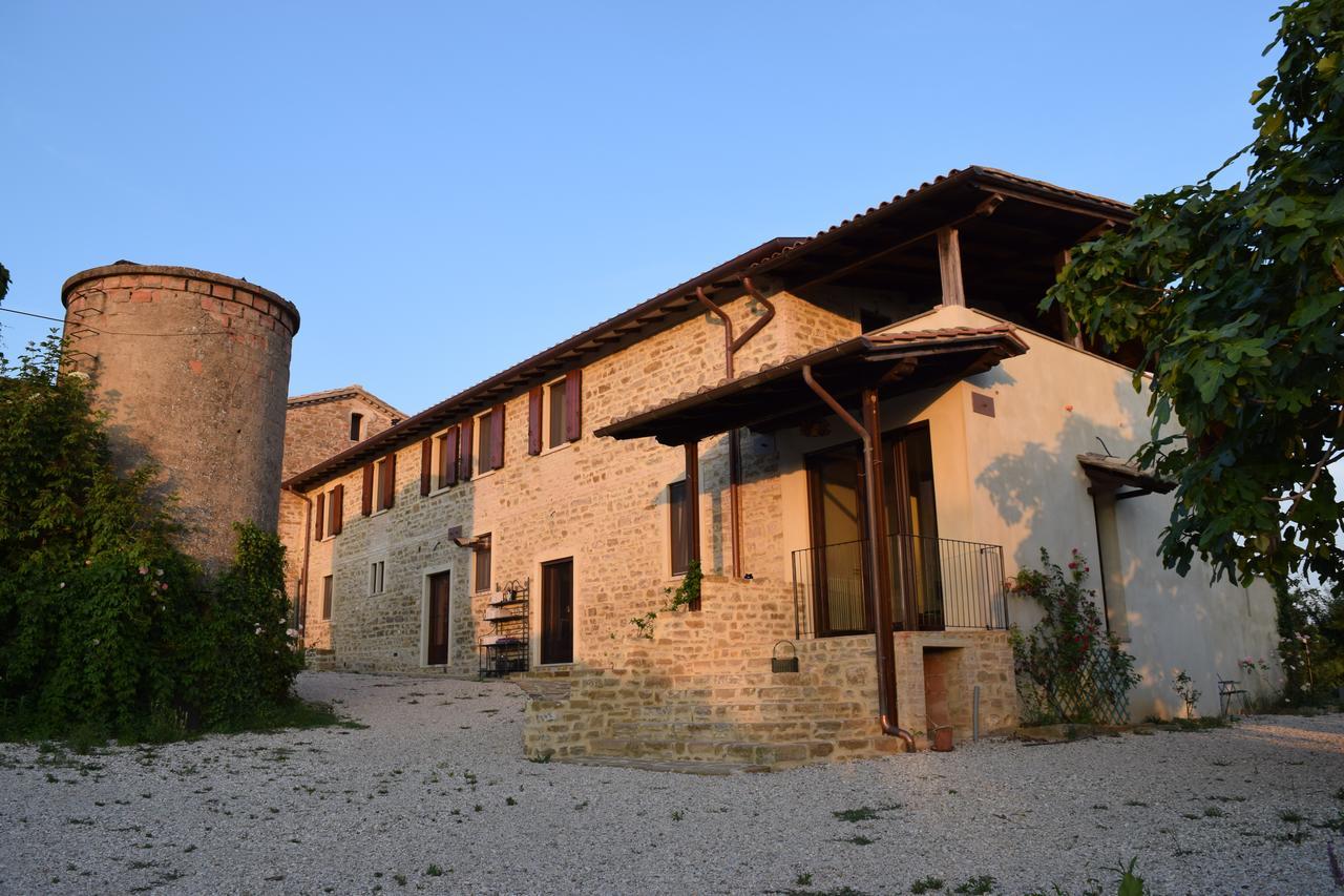 Agriturismo Terra Selvatica Valfabbrica Exterior photo